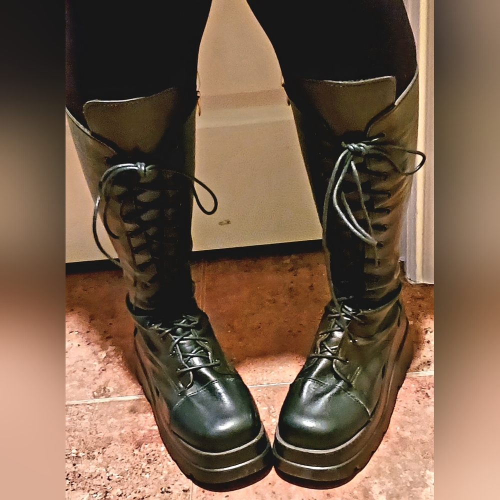Black Chunky Boots - Picture 4 of 12